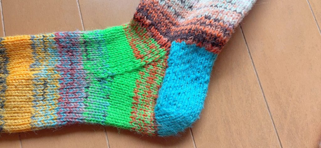 暖かで編みソックスかかと部分　3年目の劣化してない