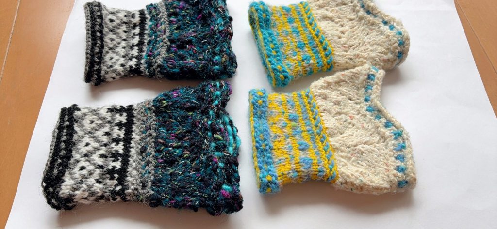 2色のアームウォーマー